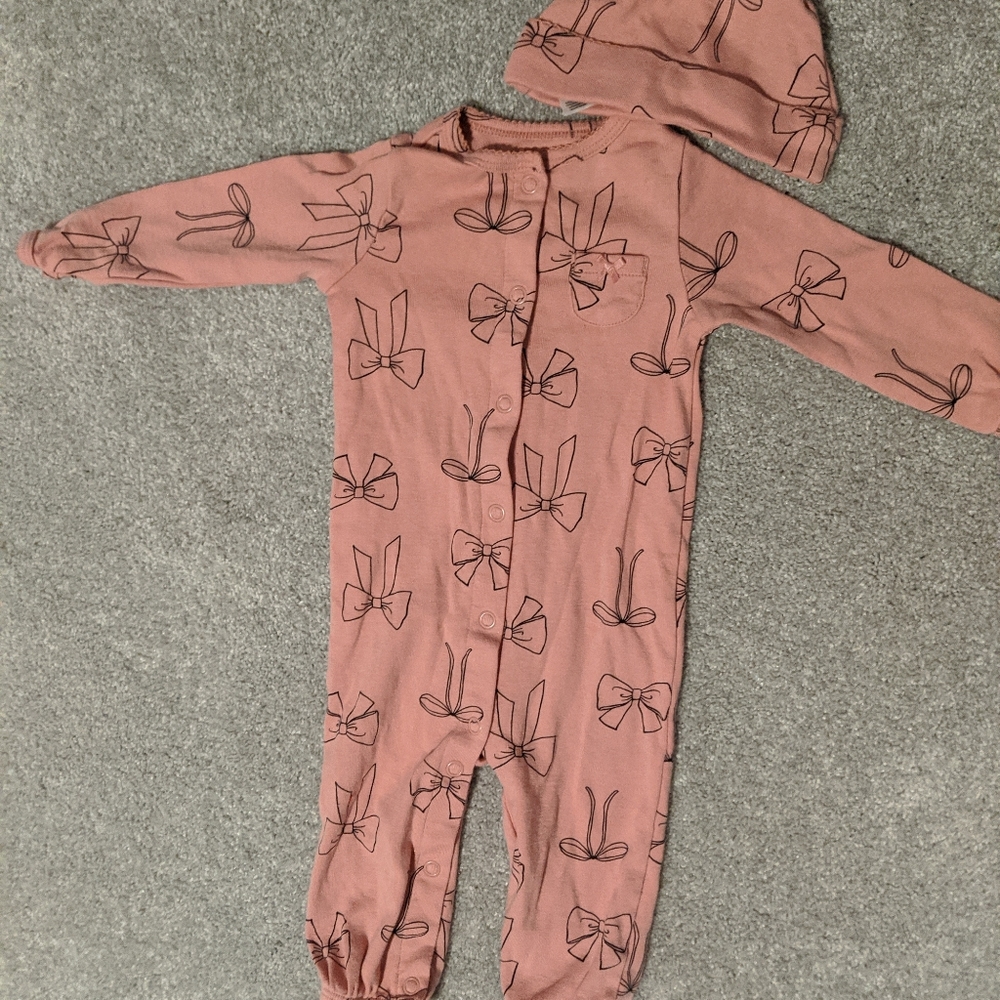 Carter's 6 mo bow outfit matching hat